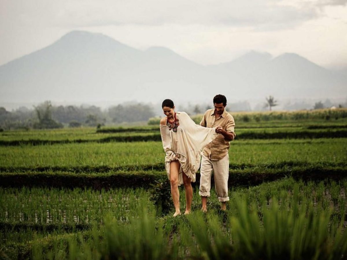 Walking on rice fields by Luxury Bali Travel