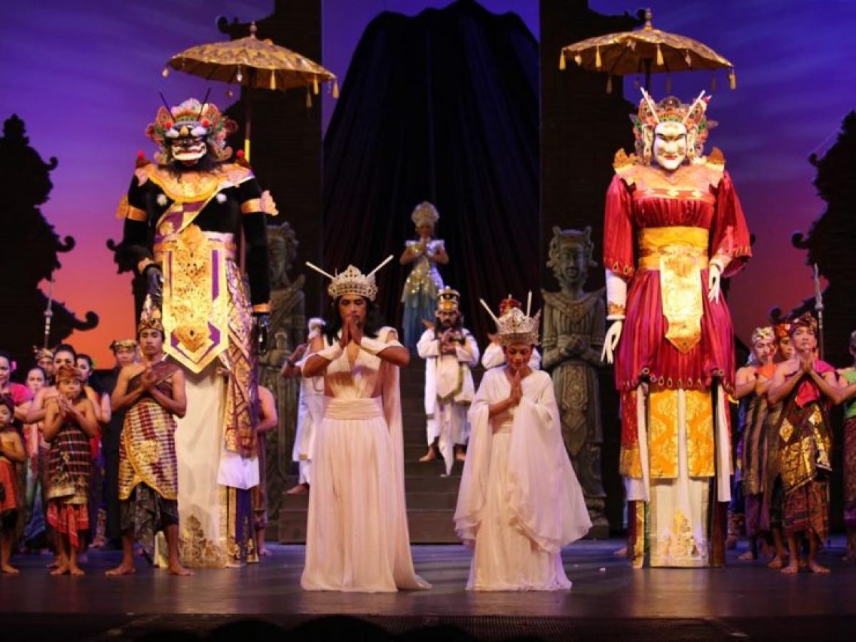 Bali Agung Show at Bali Safari and Marine Park