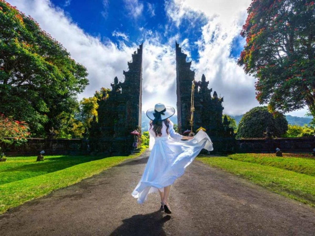 Bali Handara Entrance gate - Luxury Bali Travel Bali’s Pristine Northwest
