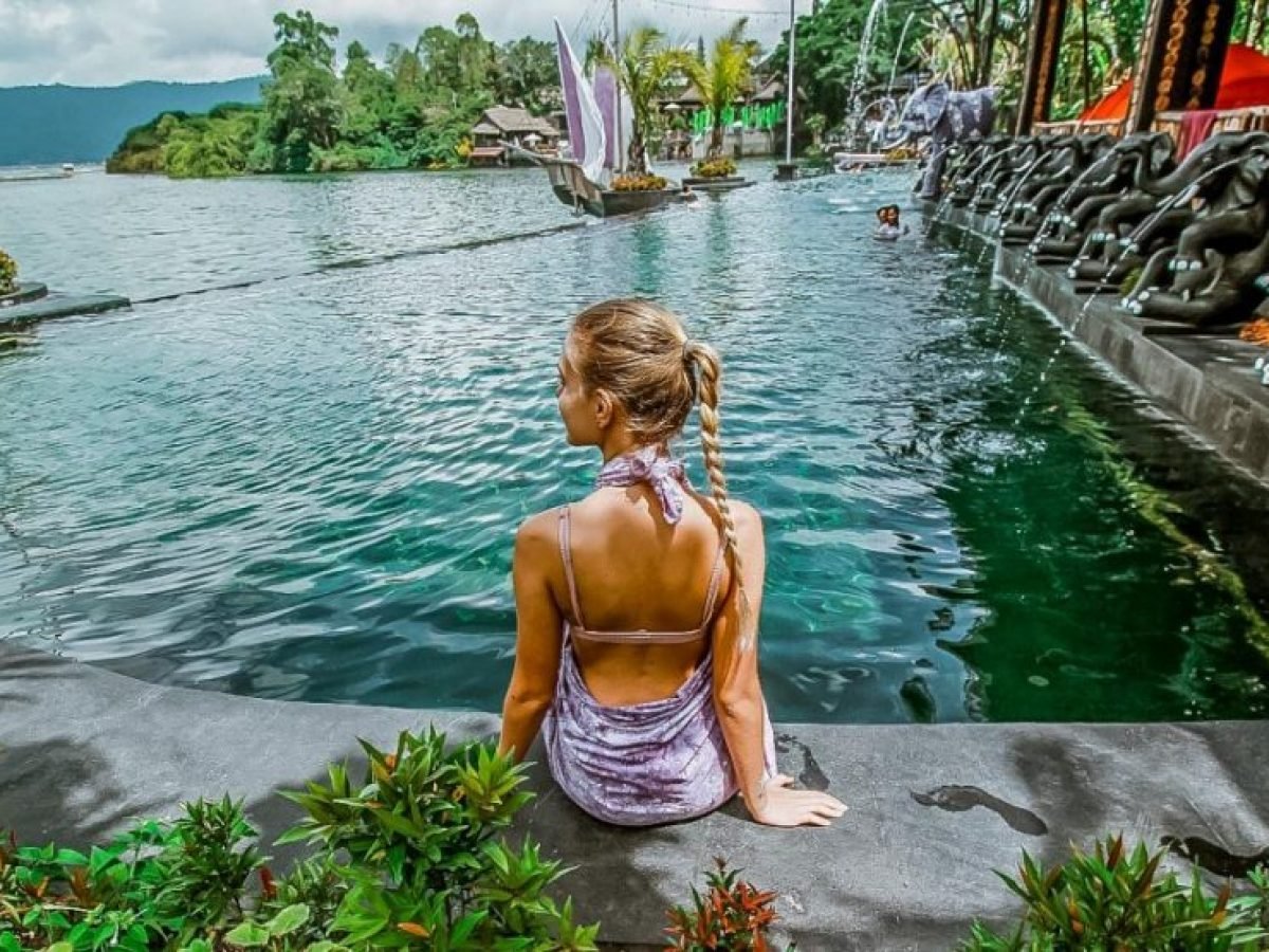 Batur hot spring