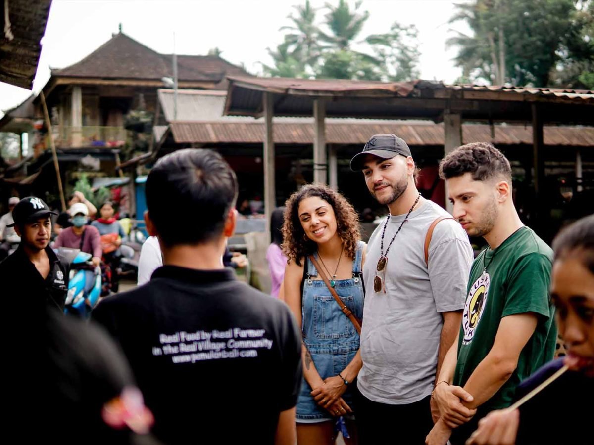 Pemulan Cooking class traditional market shopping group vegetable harvesting - Luxury Bali Tours and Travel