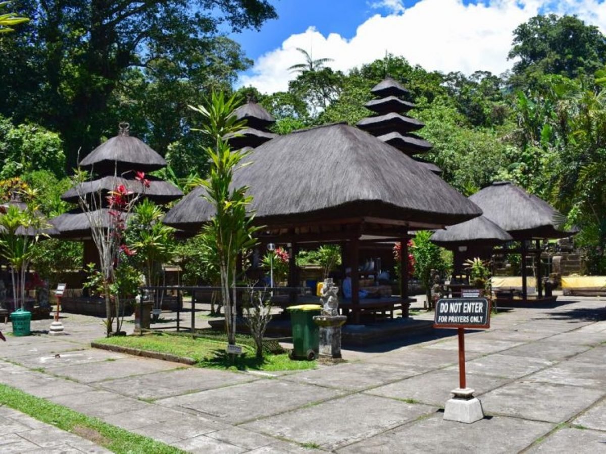 Batu karu temple