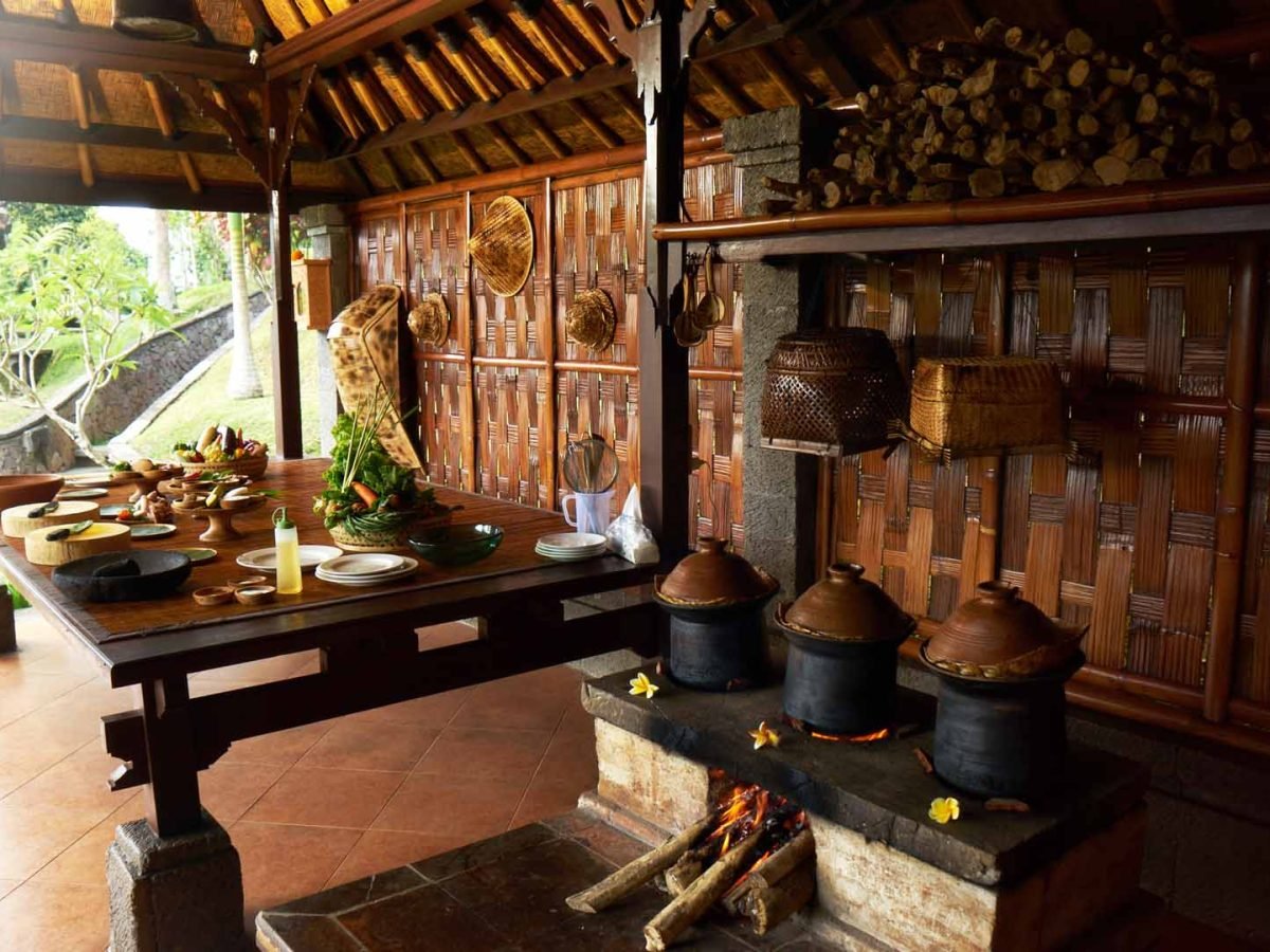 Traditional Balinese Paon Bali cooking class - Luxury Bali Tours and Travel