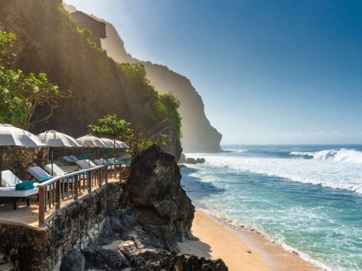 Clip Beach Club-Luxury BaliTravel