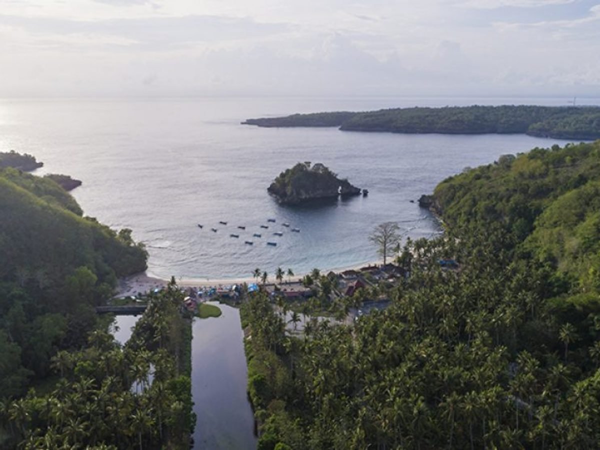 Crystal Bay Nusa Penida by Luxury Bali Travel