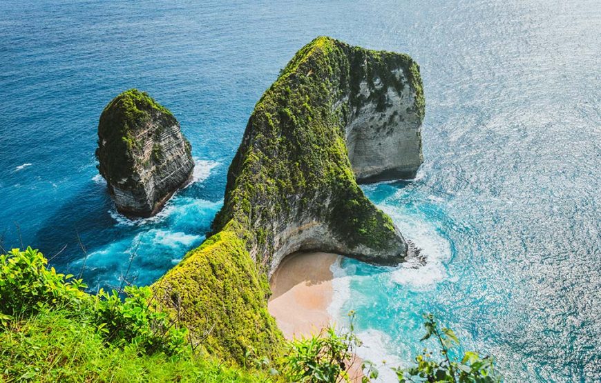 Nusa Penida’s Western Wonders: A Day of Exploration