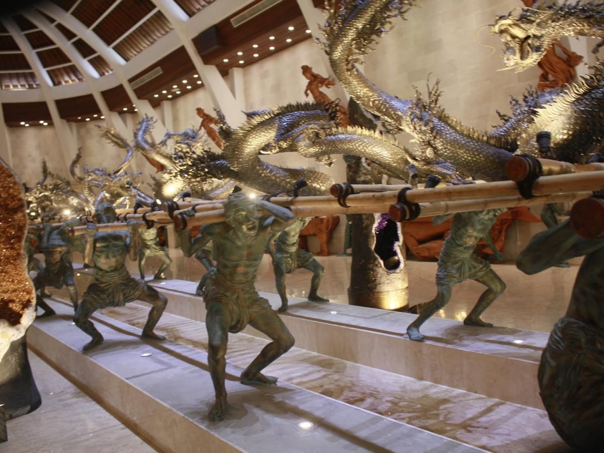 Royal Bali Heritage – Art, Crafts, and Terraces