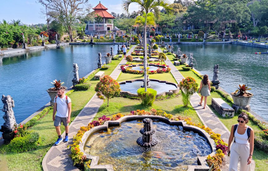 Bali Heritage Tour: Explore Caves, Palaces, and Water Gardens