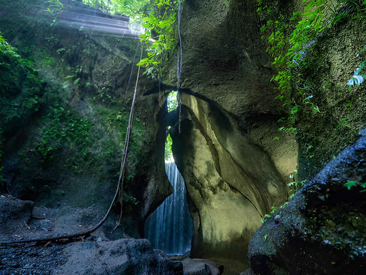 Bali’s Hidden Waterfalls: A Day of Tranquility