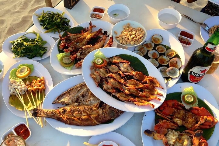 Optional Seafood Dinner at Jimbaran bay