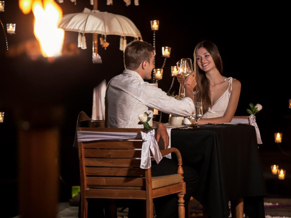 Anniversaries & Romantic Escapes