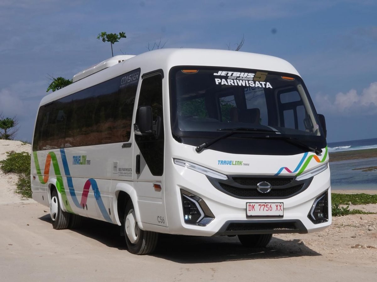 Coaster Medium Bus
