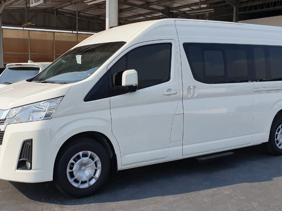 Toyota Hiace Premio